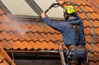 Démoussage et hydrofuge de toiture à Husseren-Wesserling